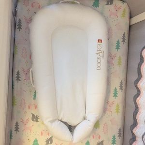 DockATot Deluxe Pristine White